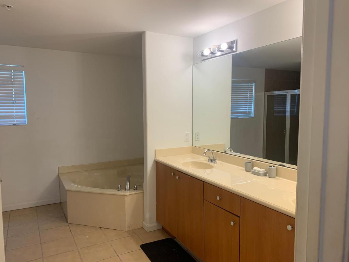 Bedroom Suite In Lauderdale Lakes Townhome Fort Lauderdale Exterior foto